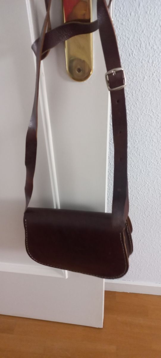 Bolso bandolera de piel 