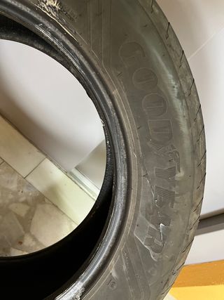 2neumáticos Goodyear235/60/18