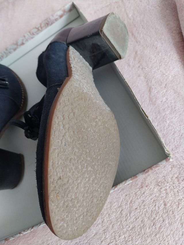 Botines piel y ante, talla 38. Marca Giko