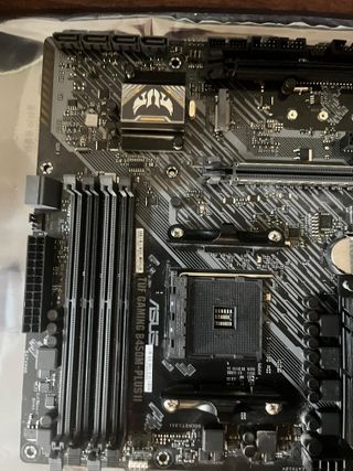 Placa base M-ATX B450 