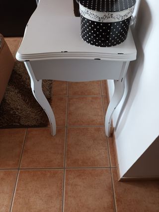 Mesa de escritorio o dormitorio
