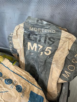 Plaste, escayola, mortero, junta, multigel