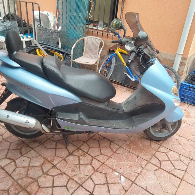 MOTO YAMAHA MAJESTY 125cc