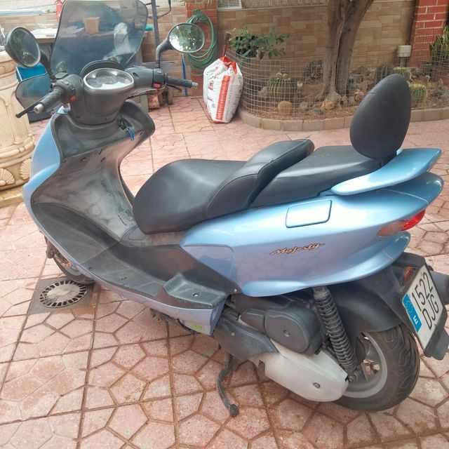 MOTO YAMAHA MAJESTY 125cc