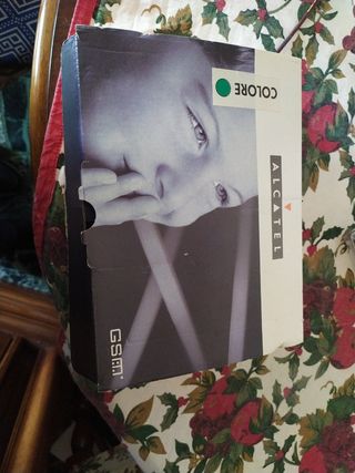 Cellulari vintage e batteria ricambio