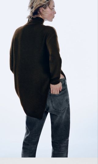 Zara. Jersey desestructurado T. L