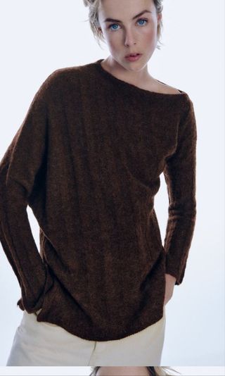 Zara. Jersey desestructurado T. L