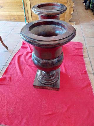 2 fioriere in legno patinato a forma di tazza
