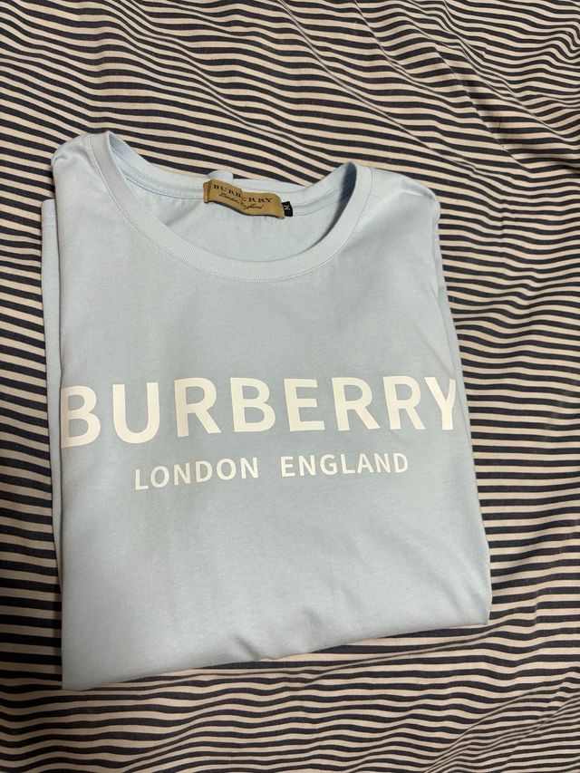 Camiseta burberry talla M