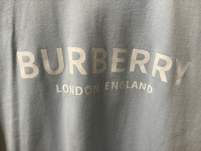 Camiseta burberry talla M