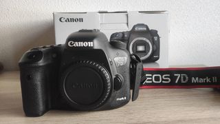 Camara de fotos canon 7D Mark ii