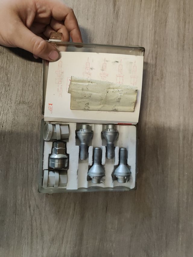 Tornillos antirrobo Citroën