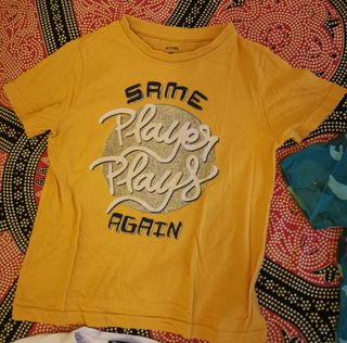 5 T-shirts 7-8 anni di varie marche