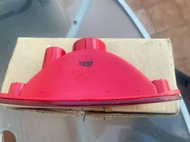 Piloto antiniebla trasero hyundai Getz 2007 nuevo.