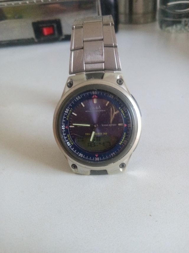 Reloj Casio digital y analógico