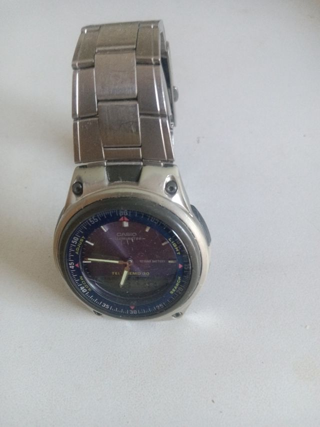 Reloj Casio digital y analógico