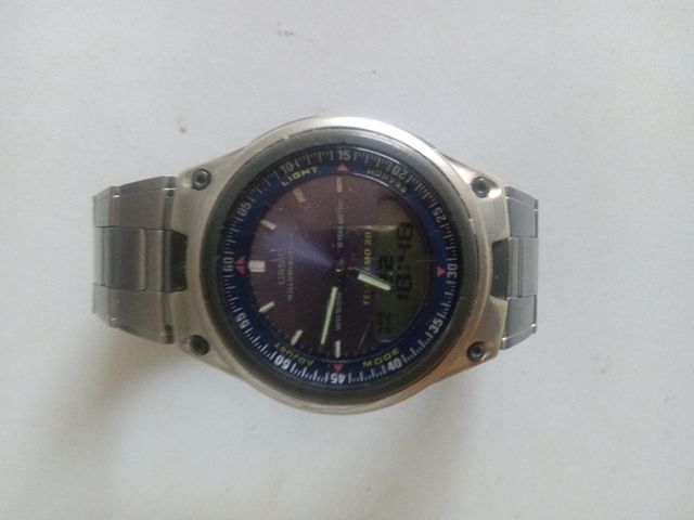 Reloj Casio digital y analógico