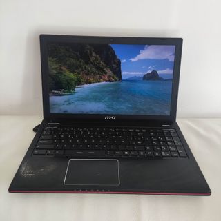 MSI i7 GTX 860 M con defectos