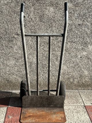 Carretilla de transporte.