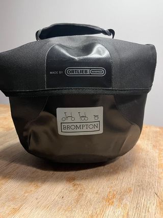 La prima borsa Brompton + Brompton del Barcellona