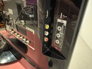 TV SONY BRAVIA 22 pulgadas en buen estado.