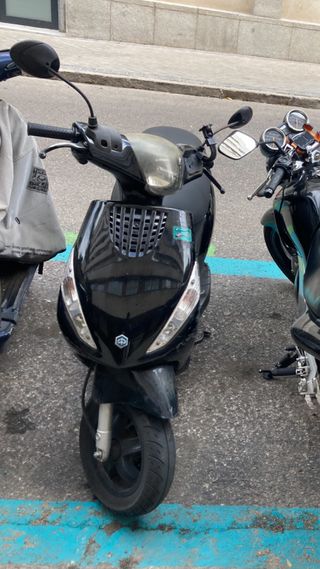 Moto 50 cc etiqueta B