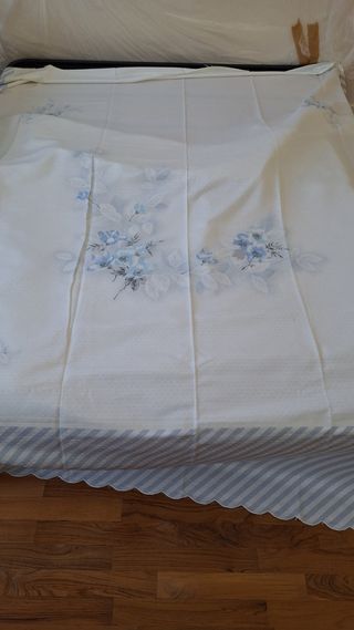 Copriletto misto lino fiori