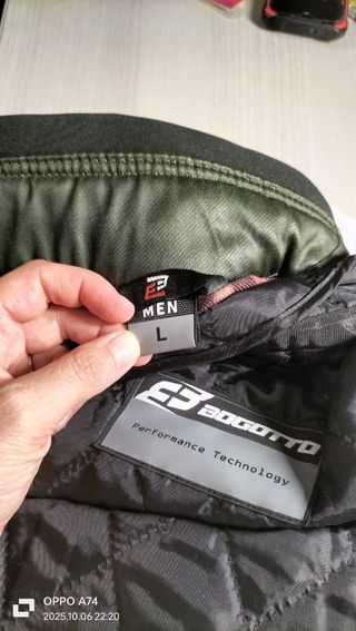 Chaqueta y pantalones de moto