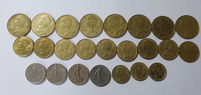 24 MOEDAS FRANCESAS