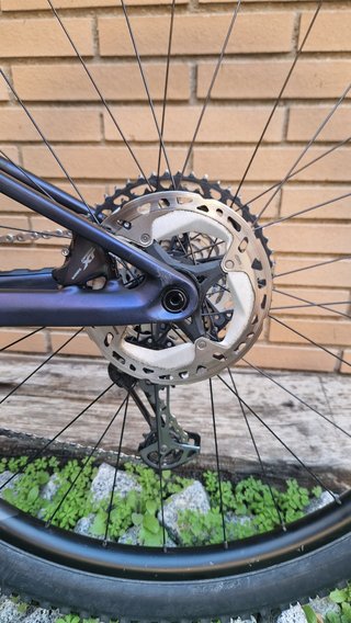 Bicicleta Oiz M-pro 2023 talla M. Carbon raw.