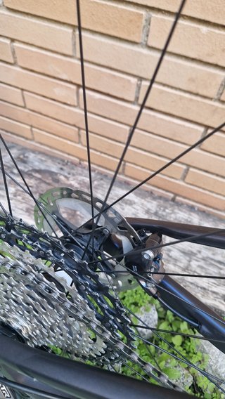 Bicicleta Oiz M-pro 2023 talla M. Carbon raw.