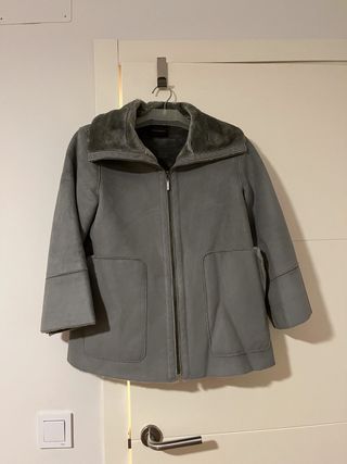 Chaquetón gris antelina. Adolfo Dominguez. Talla 3