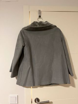 Chaquetón gris antelina. Adolfo Dominguez. Talla 3