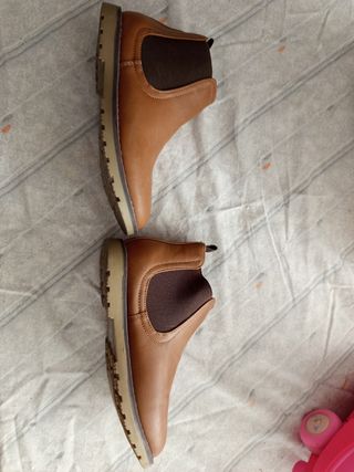 Botas de niña