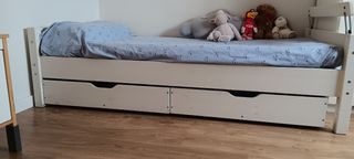 Cama con cajones y colchón pino blanco