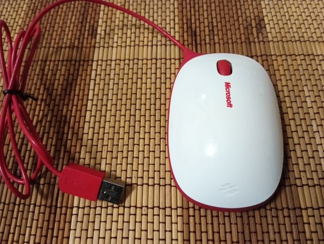 Microsoft Mouse.
