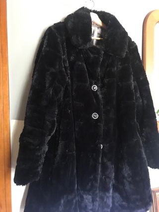 Pelliccia ecologica douplefax molto bella