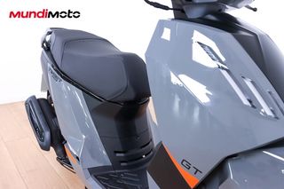 RENTING PEUGEOT TWEET 125 GT ABS