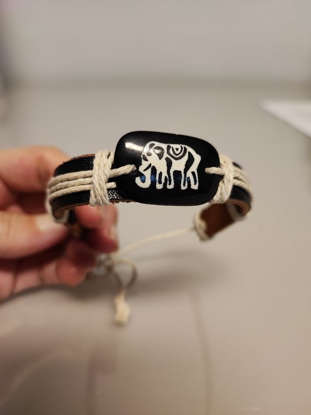 Bracciale portafortuna in cuoio