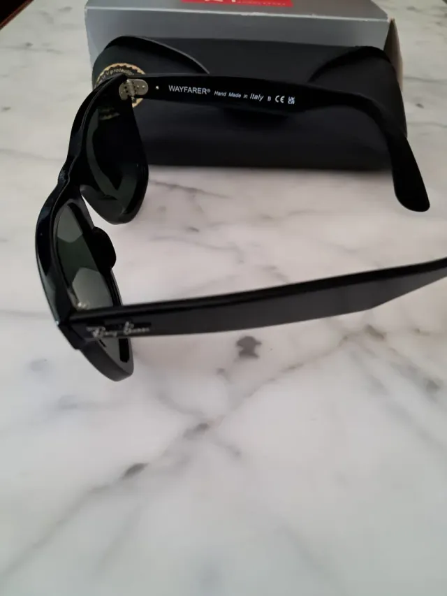 Gafas de sol RayBan nuevas Wayfarer