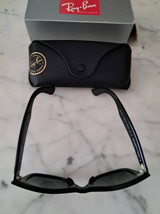 Gafas de sol RayBan nuevas Wayfarer