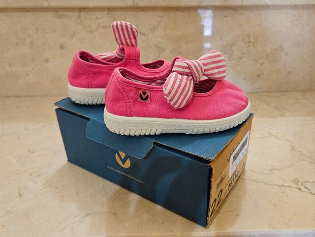 Zapatillas lona niña.