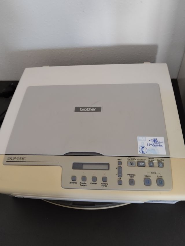 Impressora fotocòpiadora Brother DCP 135