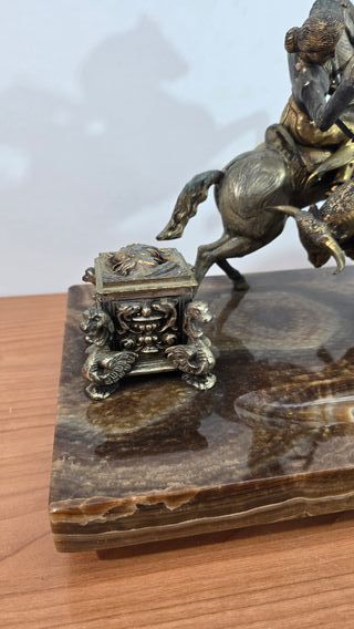 ESCULTURA ESCRITORIO PICADOR Y TORO