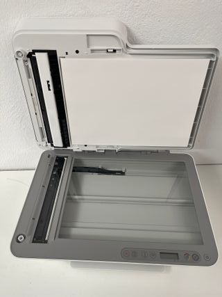 Impresora HP DeskJet 4220e (sin cartuchos)
