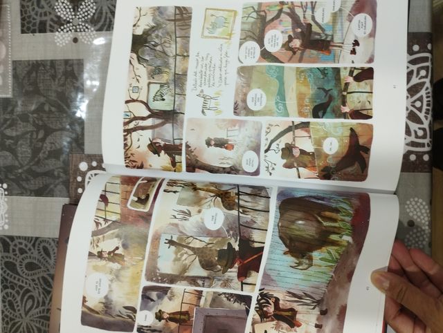 Los Diarios de Cereza El zoo Petrificado