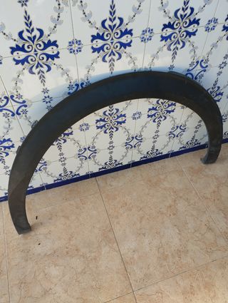 Moldura aleta trasera Peugeot 2008