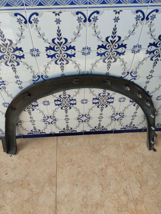 Moldura aleta trasera Peugeot 2008