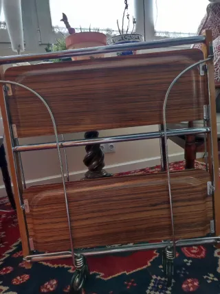 Carrito de servicio