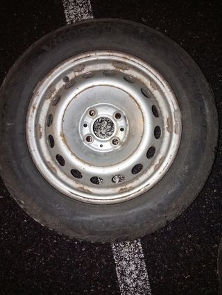 Una Rueda 175/70R14 84T 